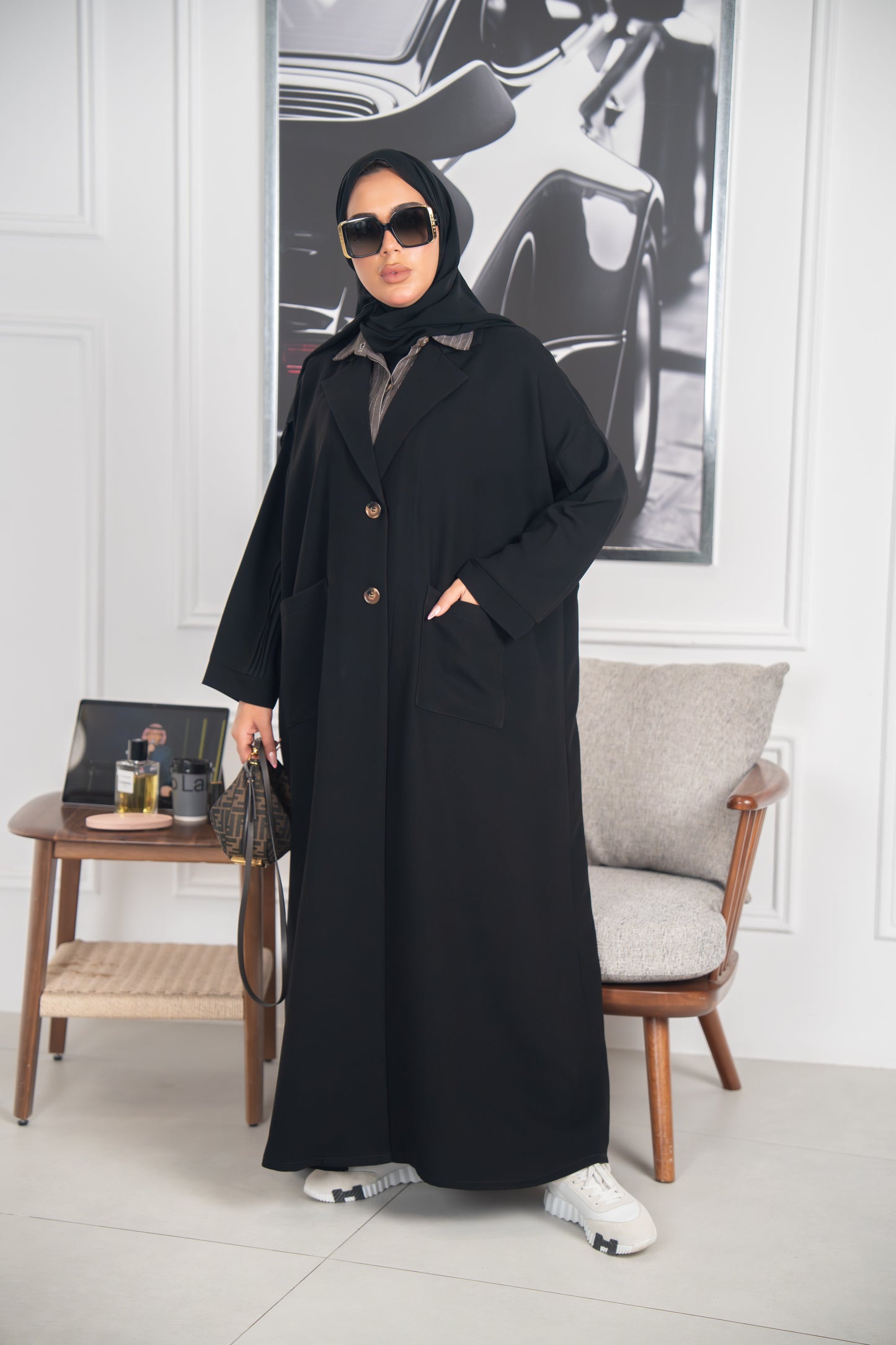 Rihla Abaya – Urban Elegance in Crepe Cuba