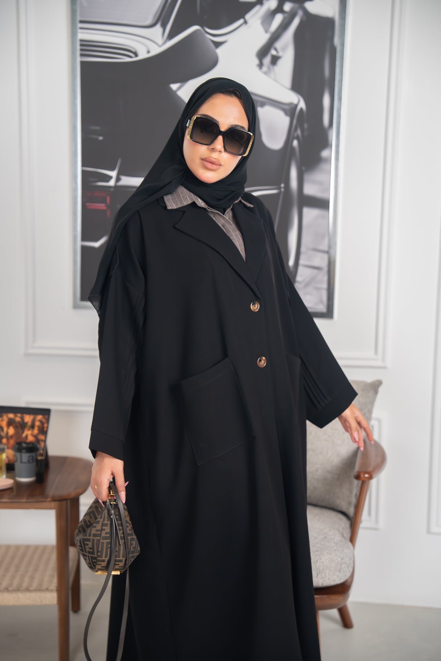 Rihla Abaya – Urban Elegance in Crepe Cuba
