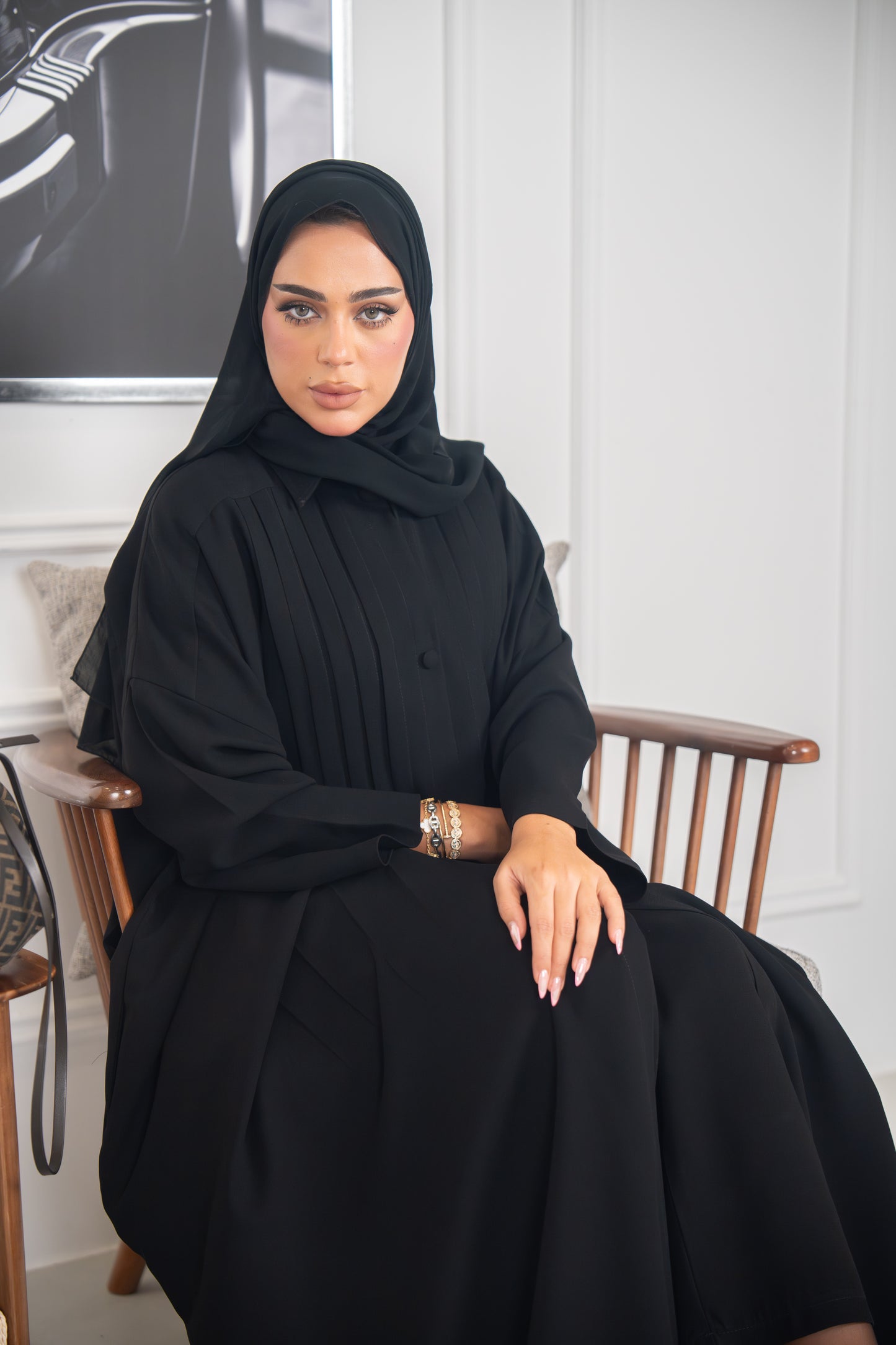 Tayrah Abaya – Pleated Elegance in Motion