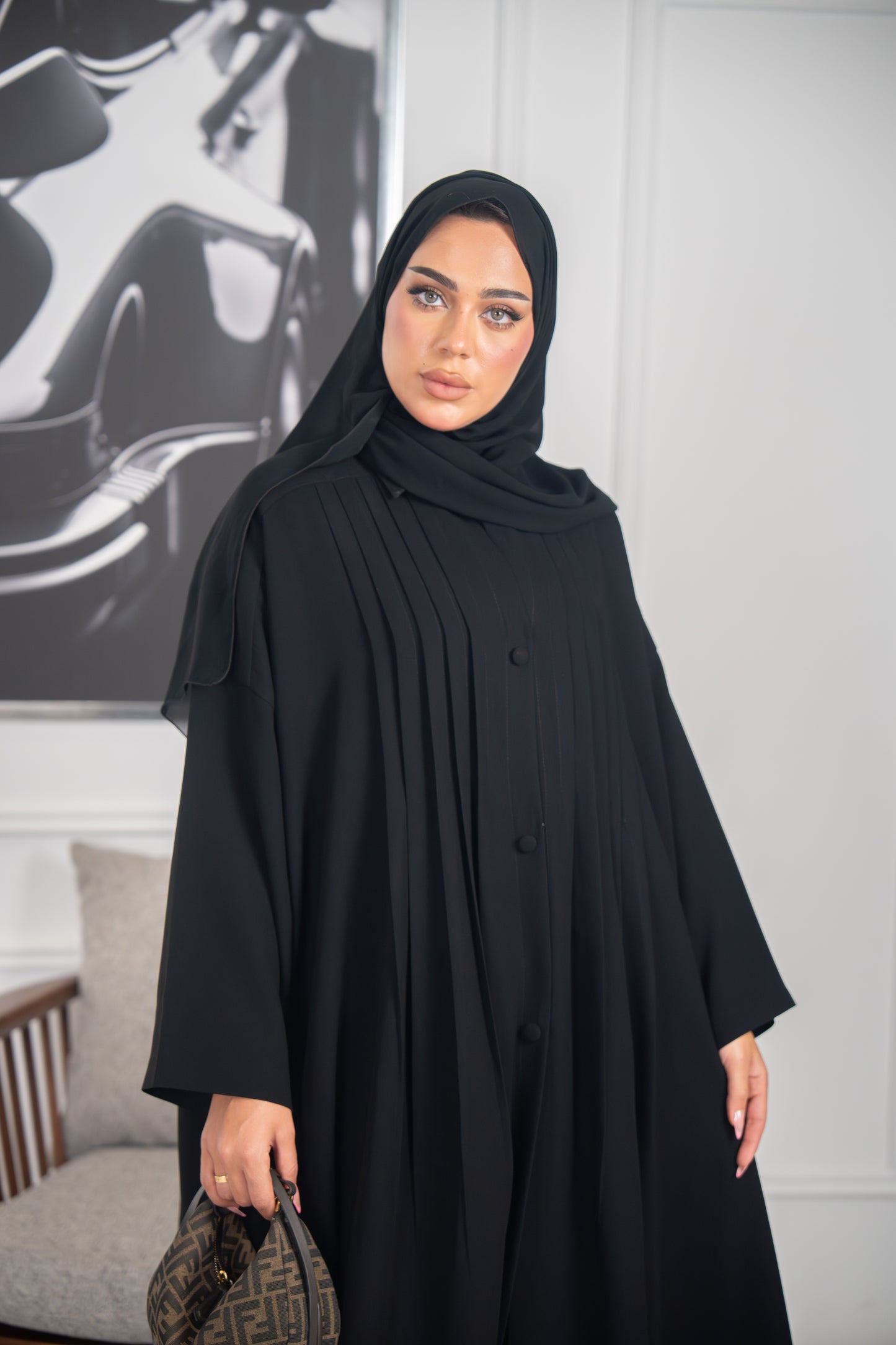 Tayrah Abaya – Pleated Elegance in Motion