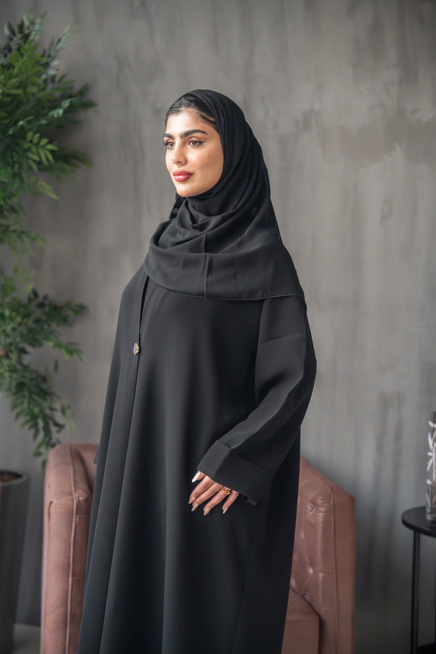 Minimalist One-Button Abaya