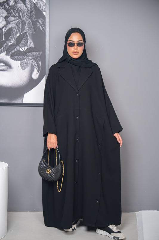 Nouran Abaya – Structured Grace in Crepe Cuba
