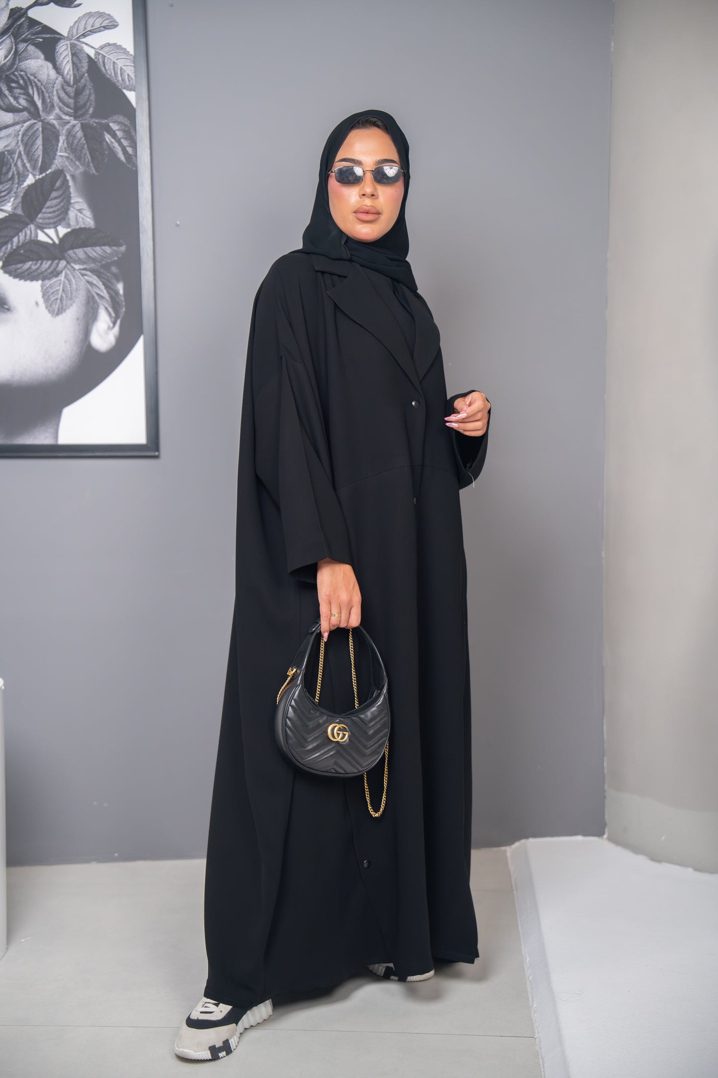 Nouran Abaya – Structured Grace in Crepe Cuba