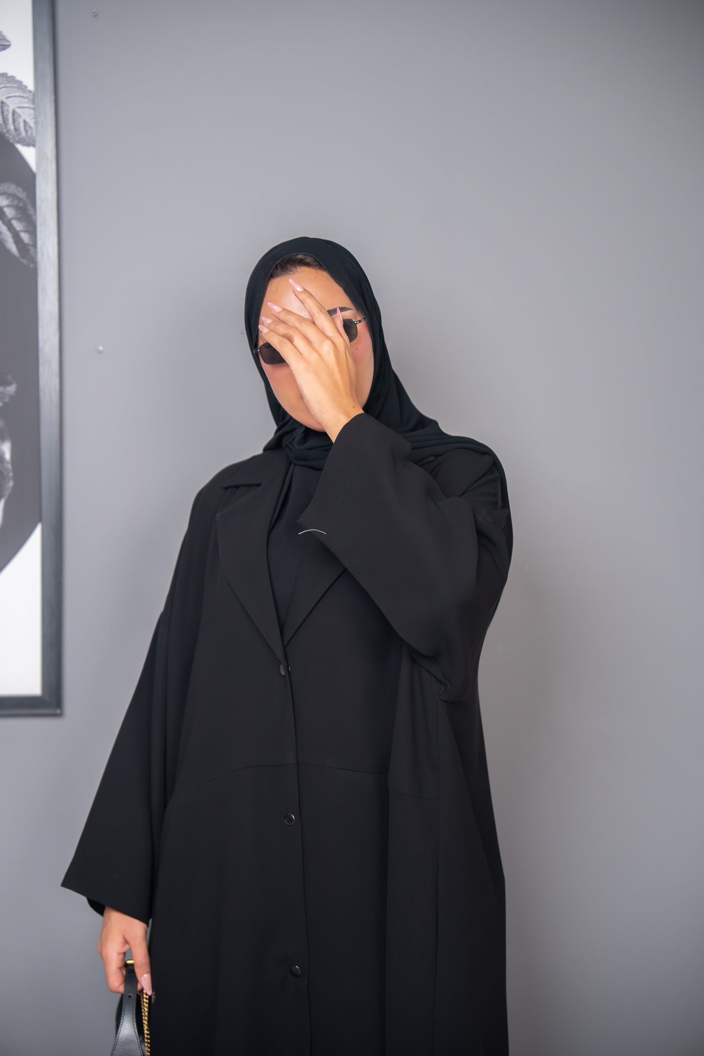 Nouran Abaya – Structured Grace in Crepe Cuba