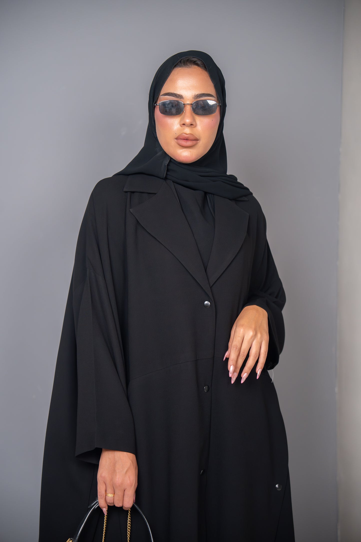 Nouran Abaya – Structured Grace in Crepe Cuba