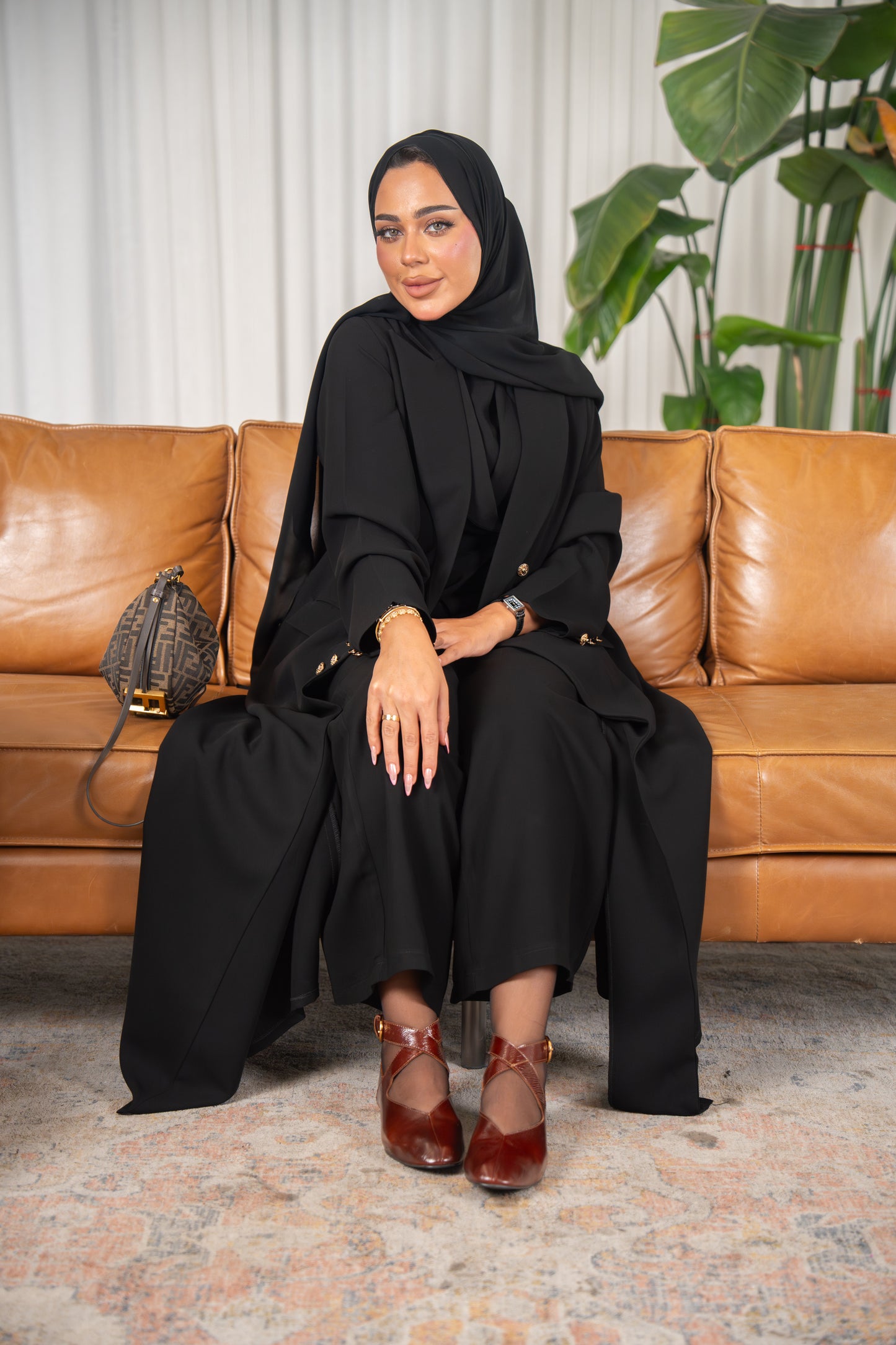 Rimal Abaya – Power & Prestige in Crepe Cuba