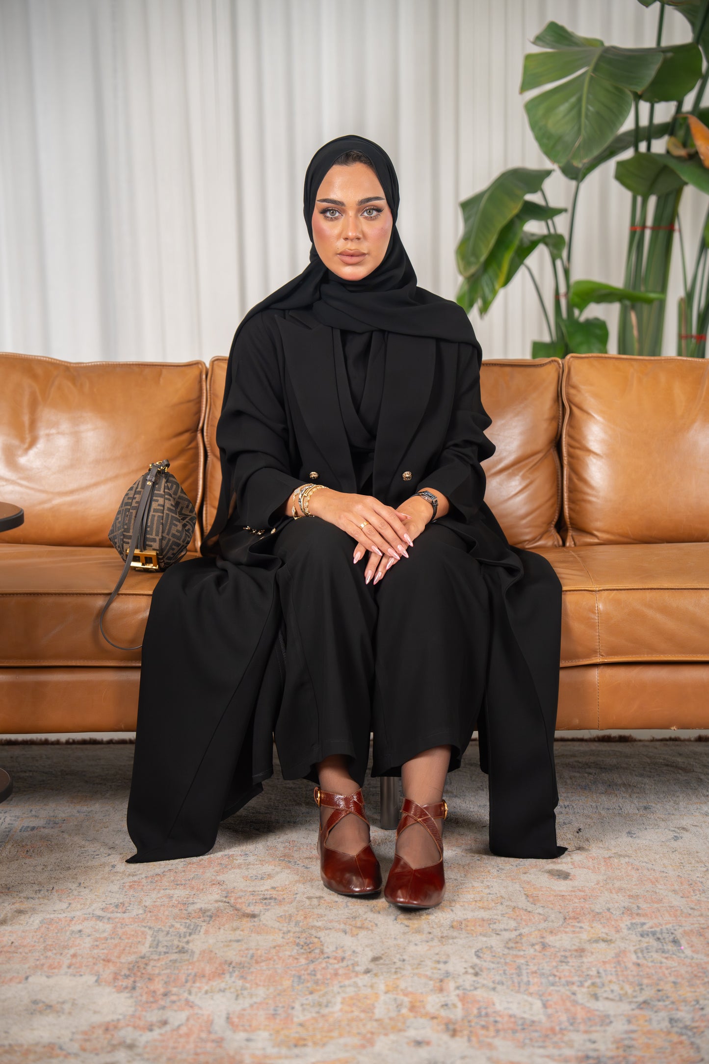 Rimal Abaya – Power & Prestige in Crepe Cuba