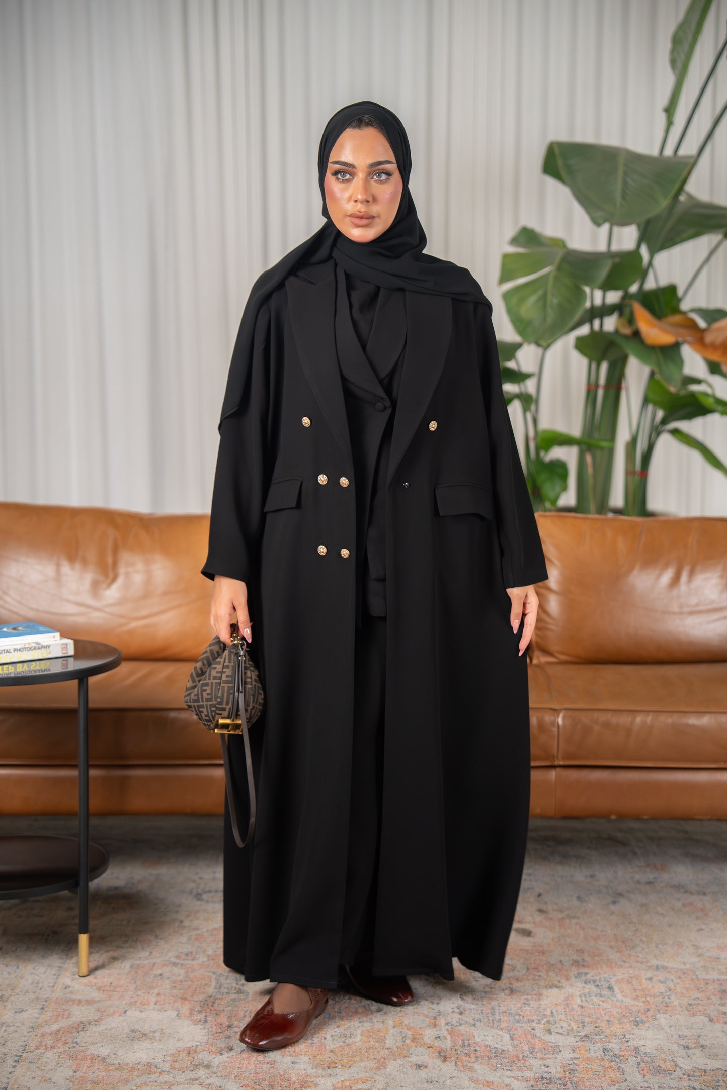 Rimal Abaya – Power & Prestige in Crepe Cuba