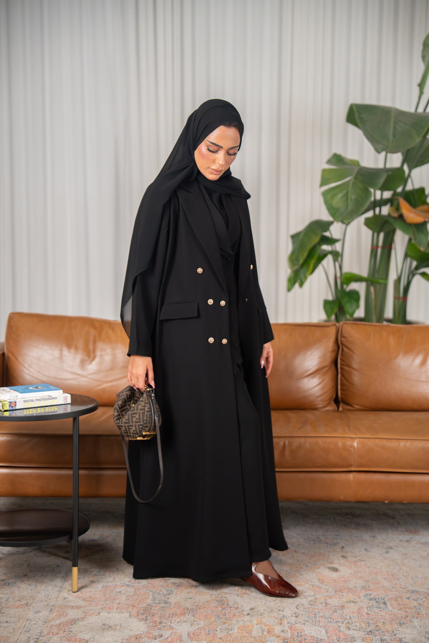 Rimal Abaya – Power & Prestige in Crepe Cuba