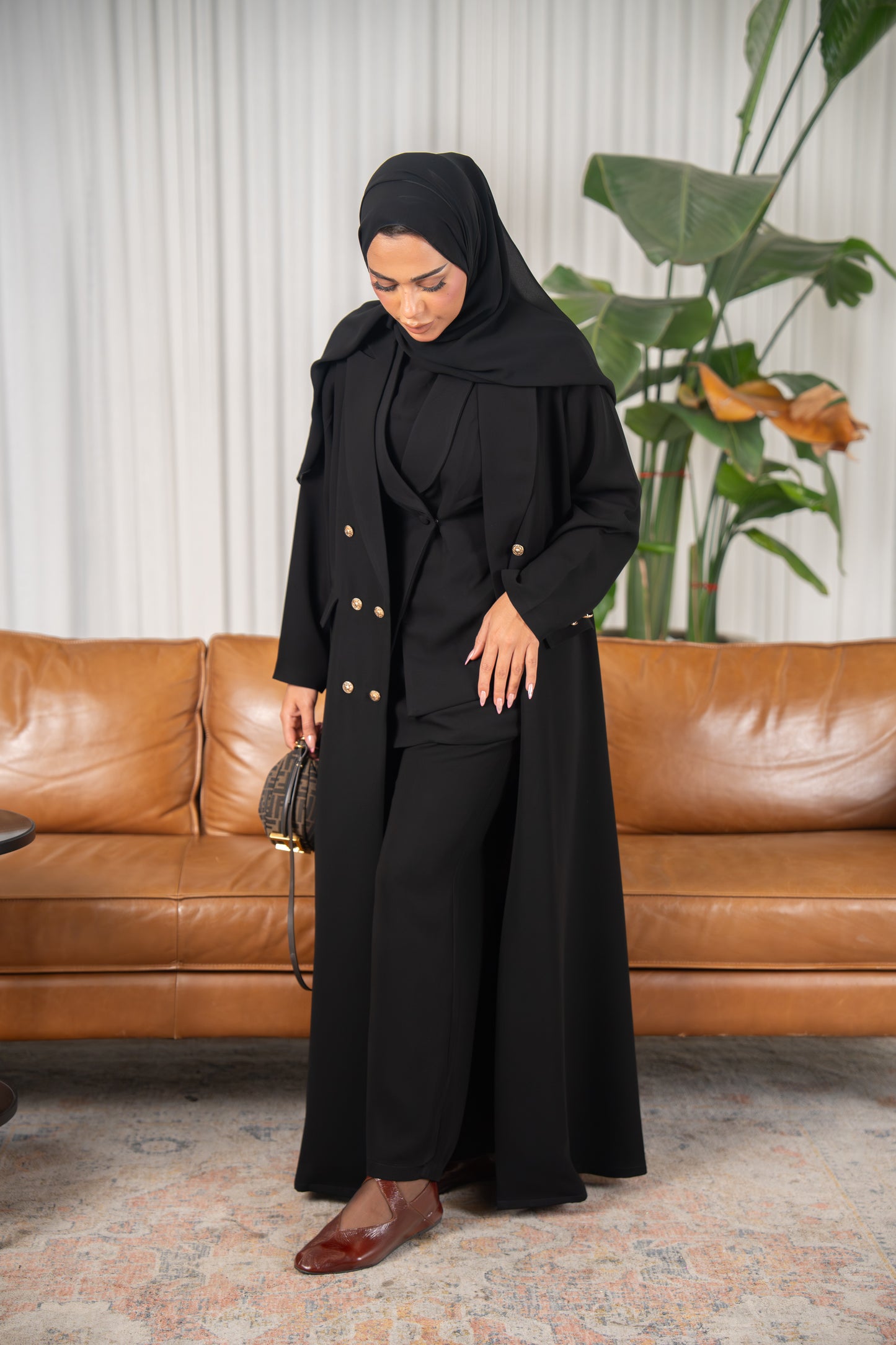 Rimal Abaya – Power & Prestige in Crepe Cuba