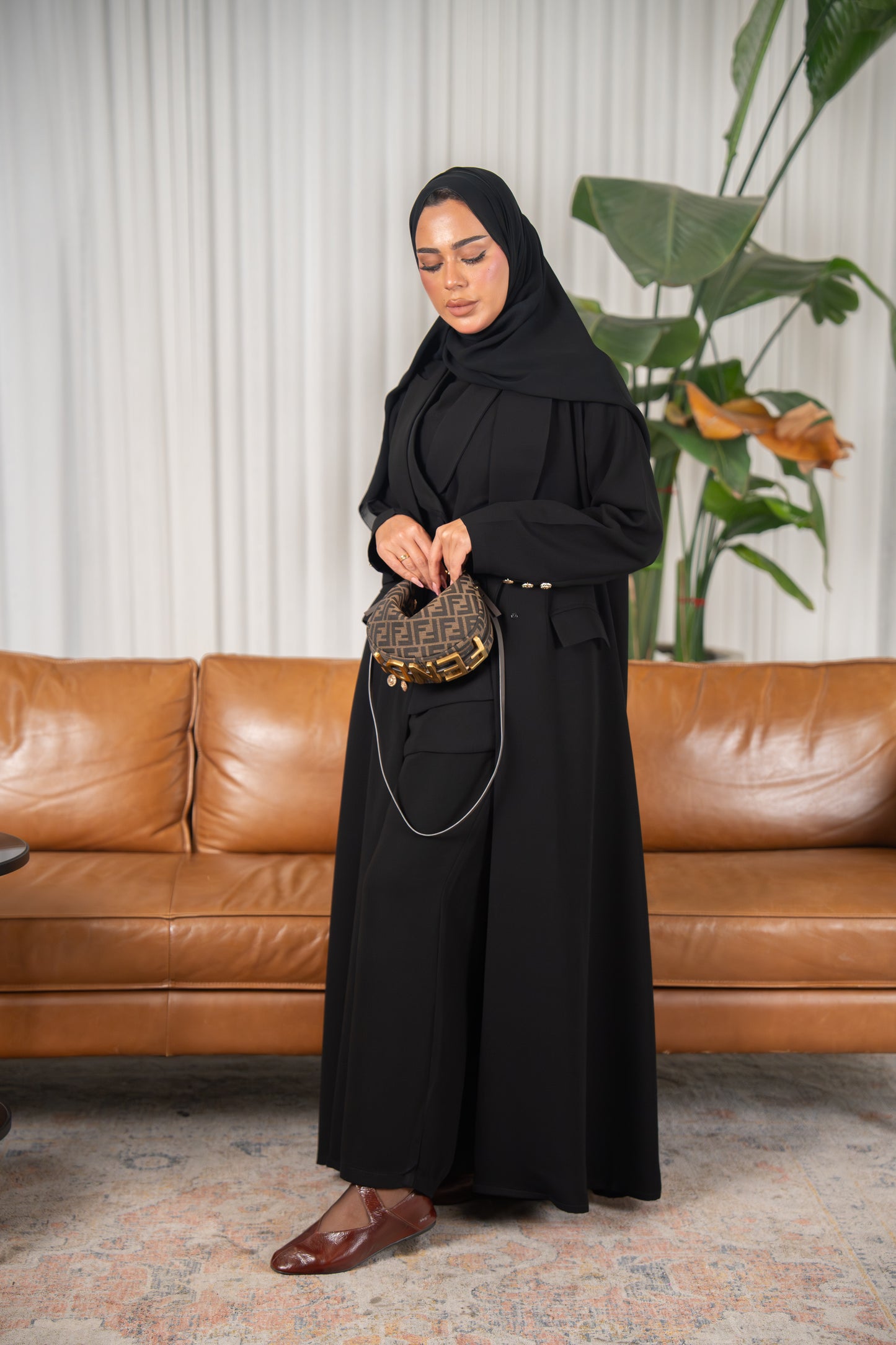 Rimal Abaya – Power & Prestige in Crepe Cuba