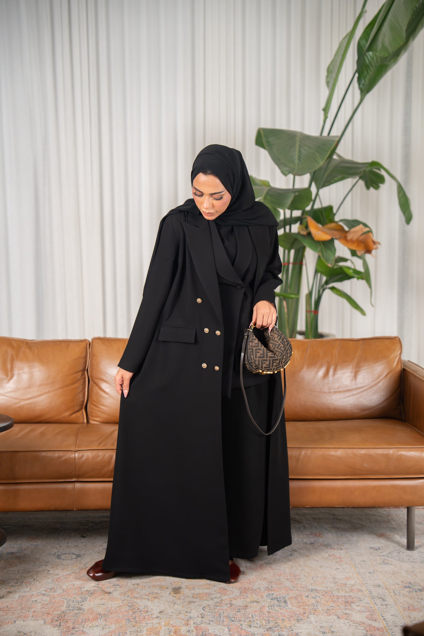 Rimal Abaya – Power & Prestige in Crepe Cuba