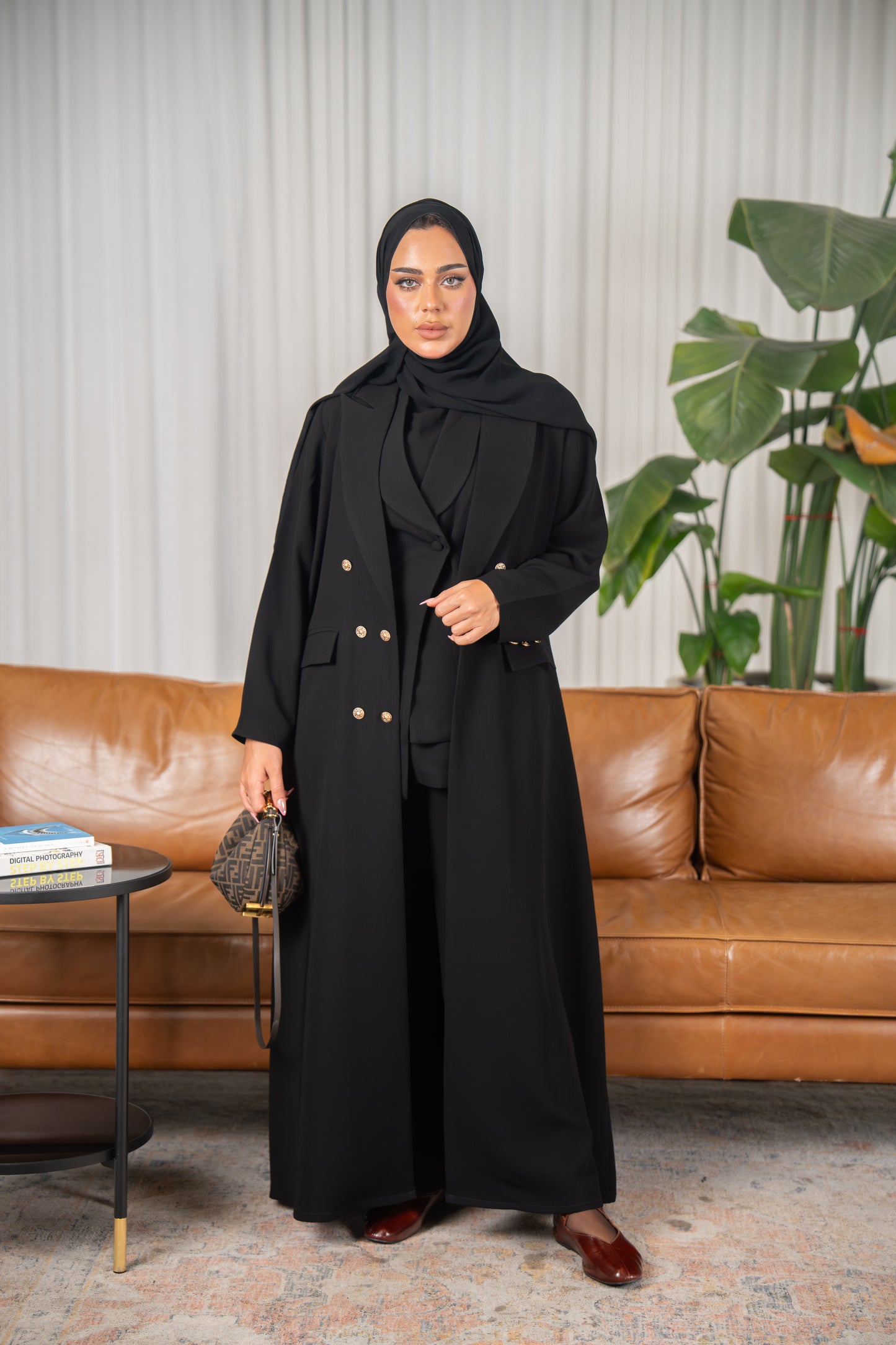 Rimal Abaya – Power & Prestige in Crepe Cuba
