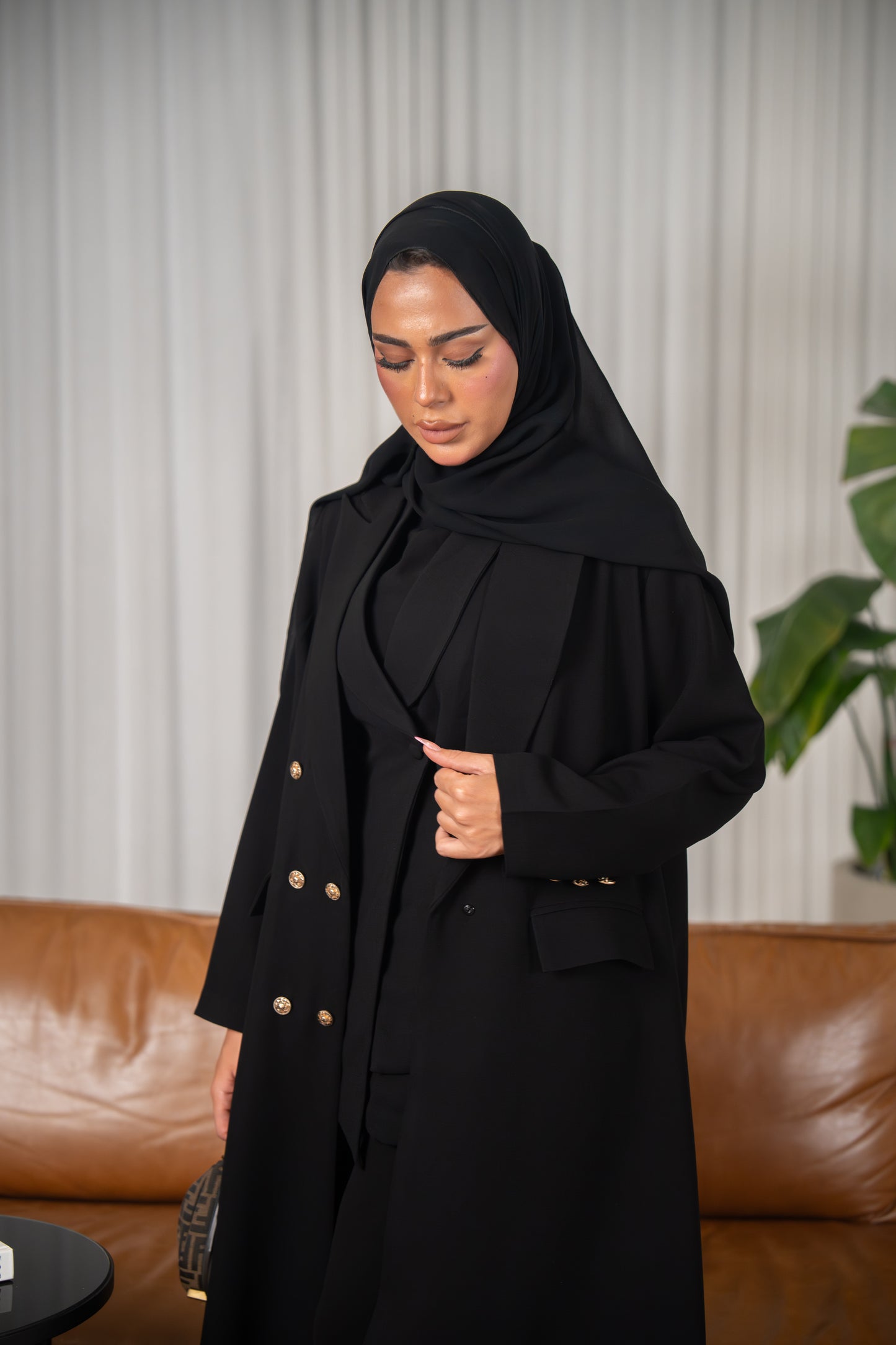 Rimal Abaya – Power & Prestige in Crepe Cuba