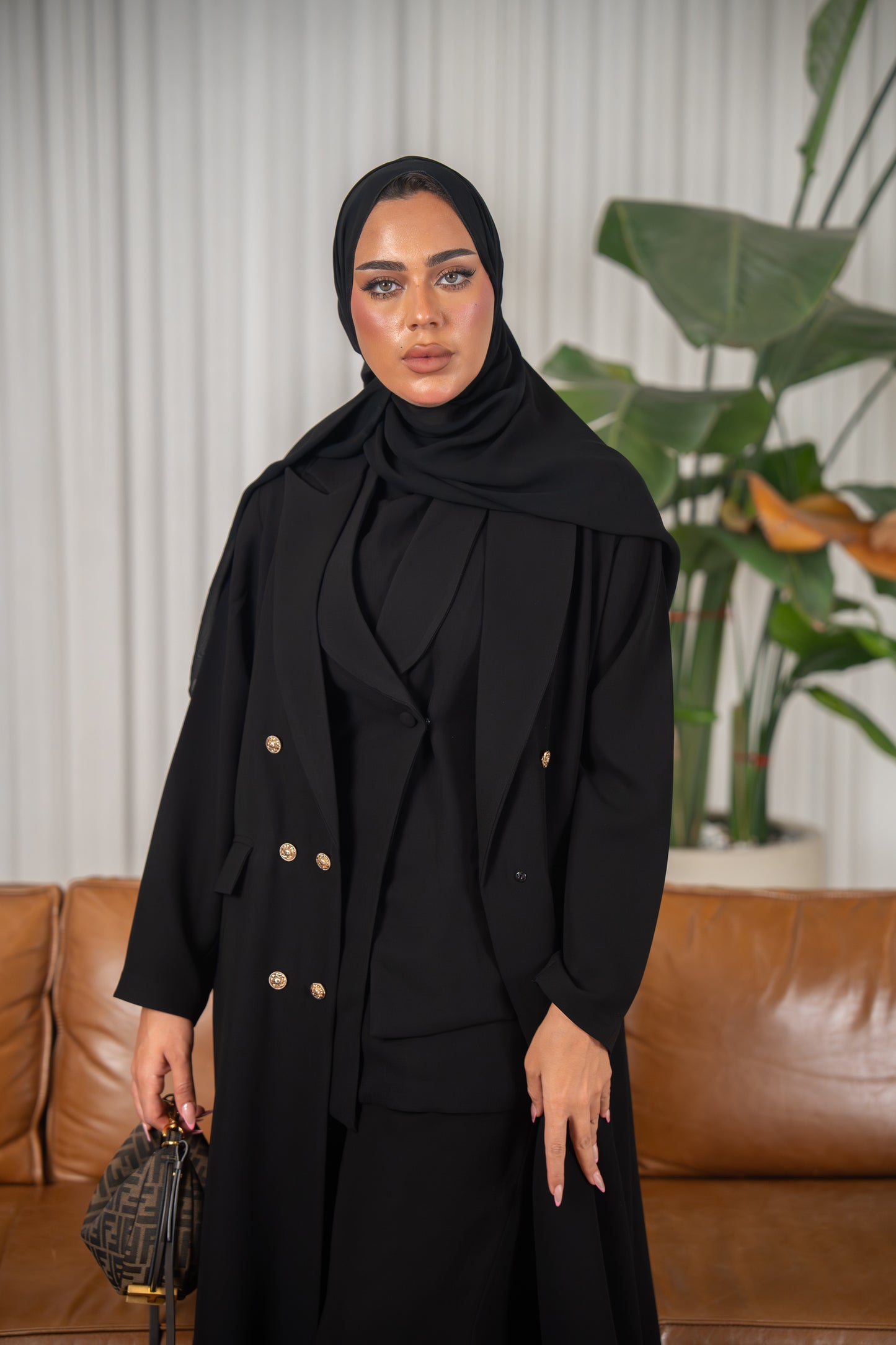 Rimal Abaya – Power & Prestige in Crepe Cuba