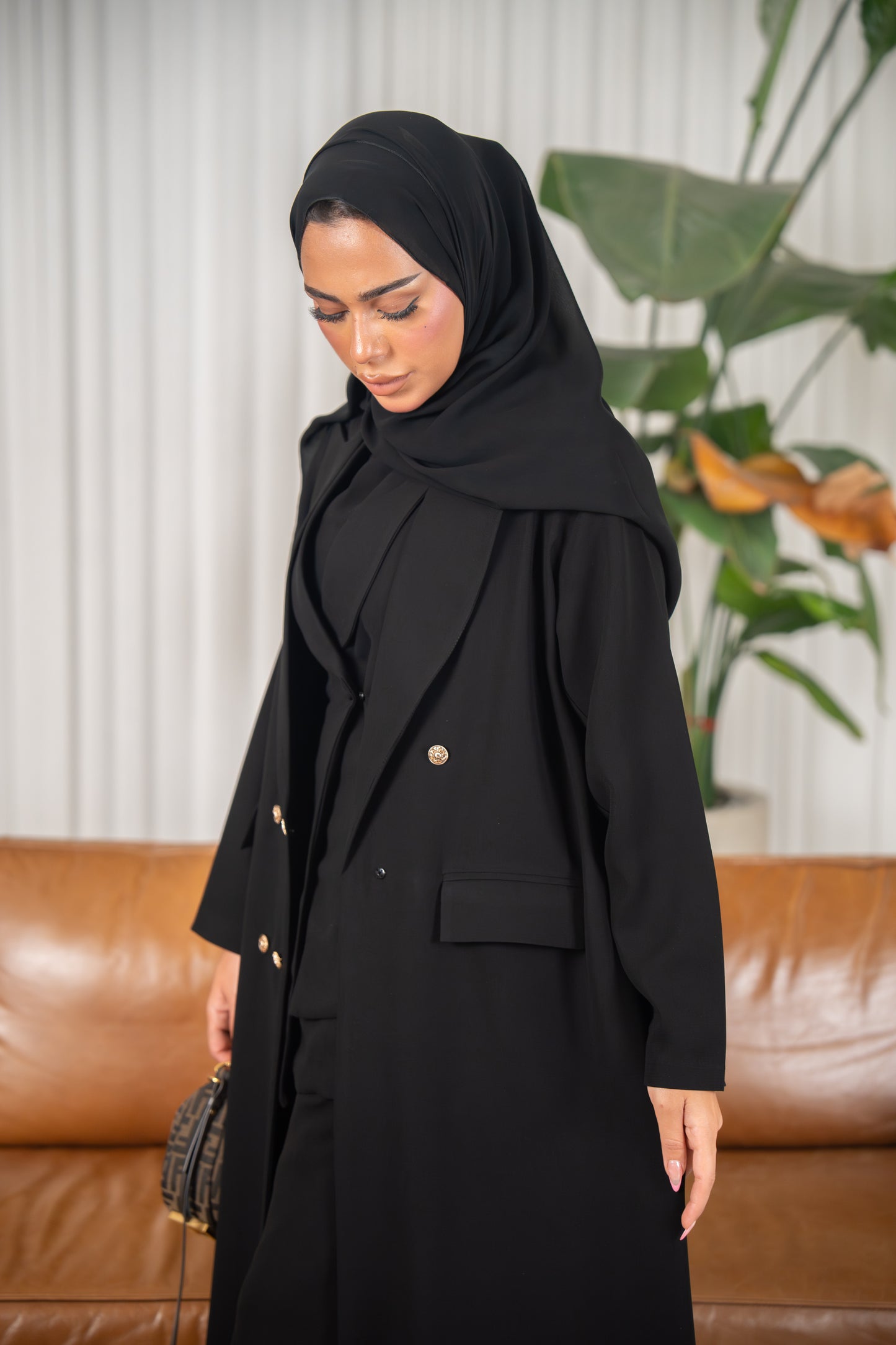 Rimal Abaya – Power & Prestige in Crepe Cuba