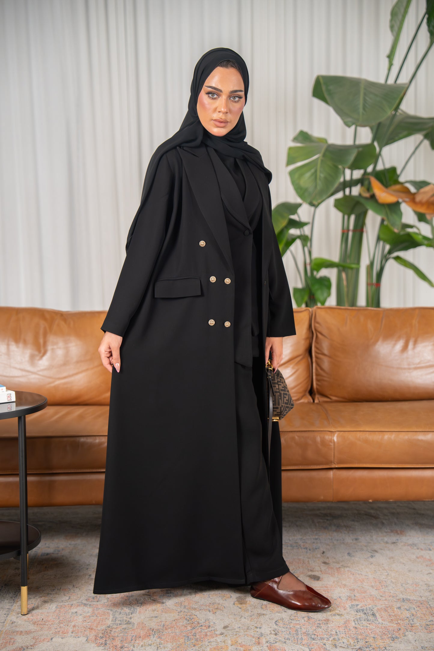 Rimal Abaya – Power & Prestige in Crepe Cuba