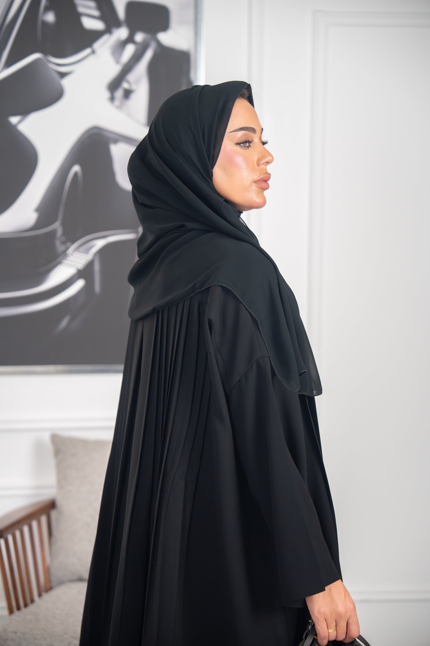 Tayrah Abaya – Pleated Elegance in Motion